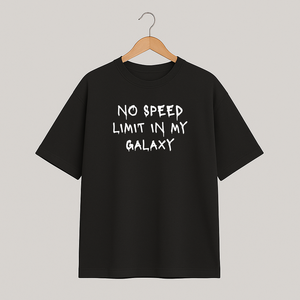 T-shirt oversize COSMIC OUTLAWS "No speed limit in my galaxy"